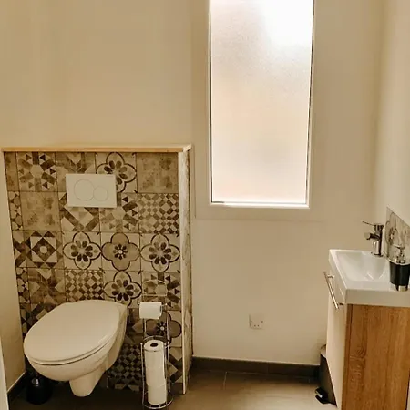 Fully Equipped Cottage For 6 People 10 Min From Honfleur